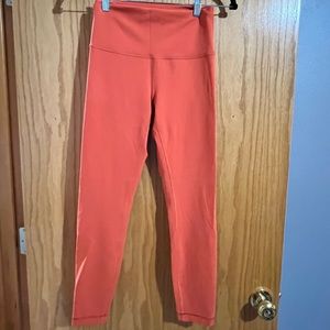 Lululemon Coral Wunder Under leggings. Size 6